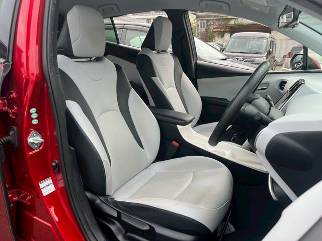 プリウス Aツーリングセレクション 純正9インチナビ フルセグTV CD DVD Bluetooth バックカメラ ETC トヨタセーフティセンス 車線逸脱警報 ヒルディセントコントロール パーキングアシスト 純正17インチアルミ(6枚目)