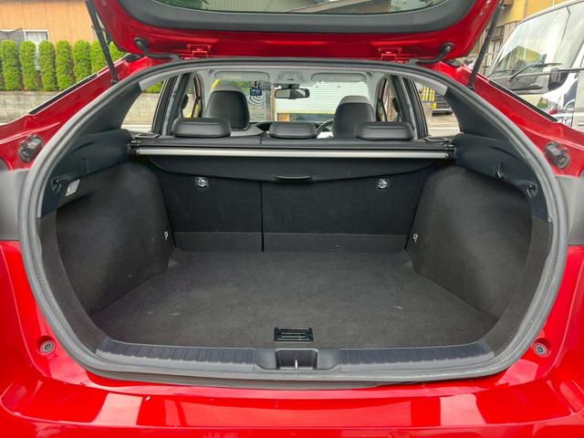 プリウス Aツーリングセレクション 純正9インチナビ フルセグTV CD DVD Bluetooth バックカメラ ETC トヨタセーフティセンス 車線逸脱警報 ヒルディセントコントロール パーキングアシスト 純正17インチアルミ(10枚目)