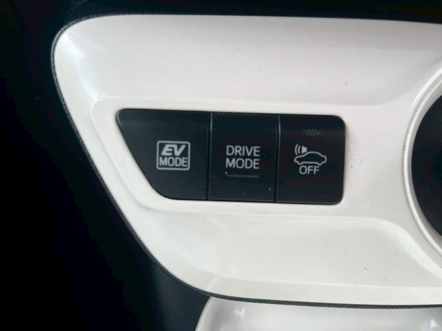 プリウス Aツーリングセレクション 純正9インチナビ フルセグTV CD DVD Bluetooth バックカメラ ETC トヨタセーフティセンス 車線逸脱警報 ヒルディセントコントロール パーキングアシスト 純正17インチアルミ(27枚目)