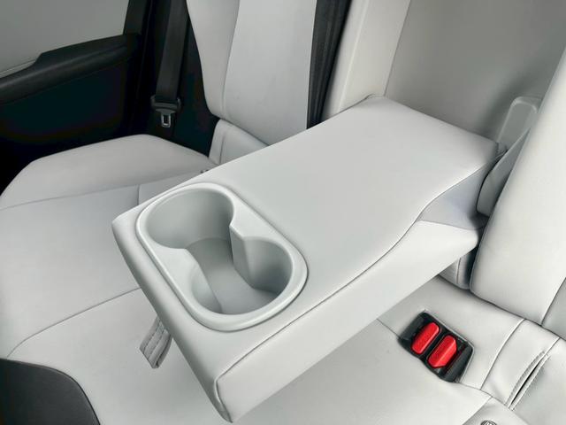 プリウス Aツーリングセレクション 純正9インチナビ フルセグTV CD DVD Bluetooth バックカメラ ETC トヨタセーフティセンス 車線逸脱警報 ヒルディセントコントロール パーキングアシスト 純正17インチアルミ(36枚目)