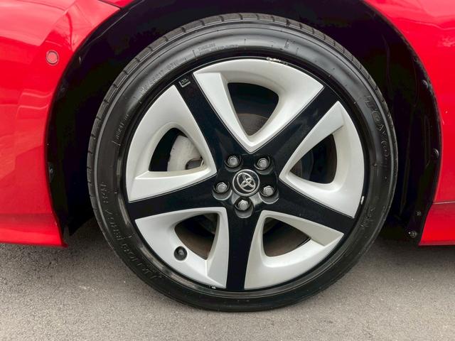 プリウス Aツーリングセレクション 純正9インチナビ フルセグTV CD DVD Bluetooth バックカメラ ETC トヨタセーフティセンス 車線逸脱警報 ヒルディセントコントロール パーキングアシスト 純正17インチアルミ(43枚目)