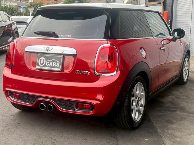 MINI クーパーS 純正ナビ Bluetooth Bカメラ アイドリングストップ オートライト クルコン プッシュスタート スペアキー 純正16インチアルミ アクティブヘッドライト ETC インテリジェントセーフティー(3枚目)