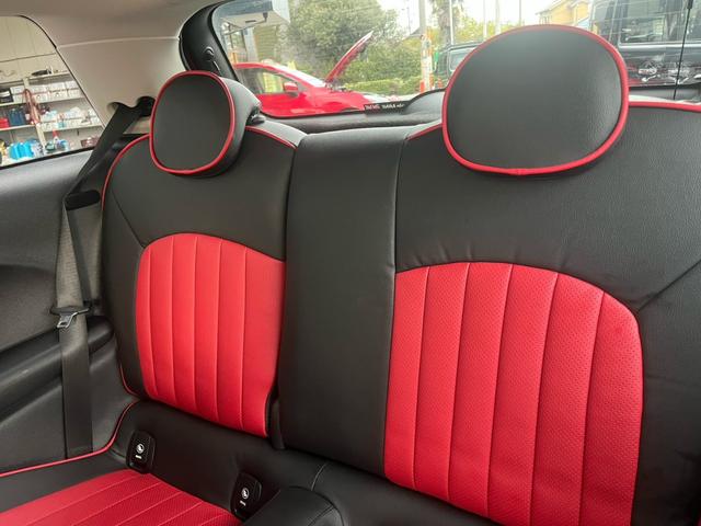 MINI クーパーS 純正ナビ Bluetooth Bカメラ アイドリングストップ オートライト クルコン プッシュスタート スペアキー 純正16インチアルミ アクティブヘッドライト ETC インテリジェントセーフティー(9枚目)