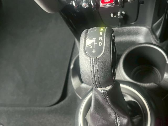 MINI クーパーS 純正ナビ Bluetooth Bカメラ アイドリングストップ オートライト クルコン プッシュスタート スペアキー 純正16インチアルミ アクティブヘッドライト ETC インテリジェントセーフティー(19枚目)