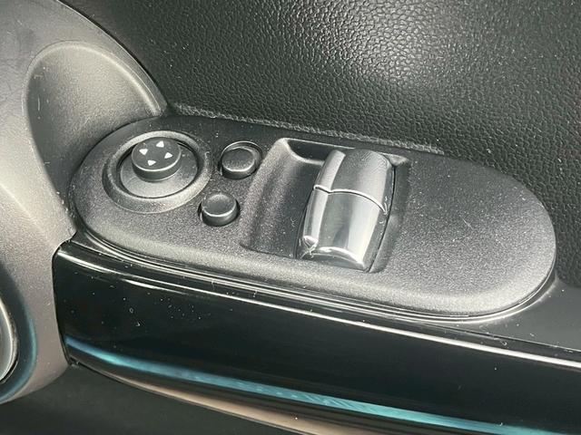 MINI クーパーS 純正ナビ Bluetooth Bカメラ アイドリングストップ オートライト クルコン プッシュスタート スペアキー 純正16インチアルミ アクティブヘッドライト ETC インテリジェントセーフティー(28枚目)