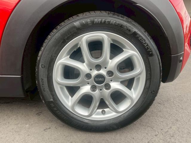 MINI クーパーS 純正ナビ Bluetooth Bカメラ アイドリングストップ オートライト クルコン プッシュスタート スペアキー 純正16インチアルミ アクティブヘッドライト ETC インテリジェントセーフティー(37枚目)
