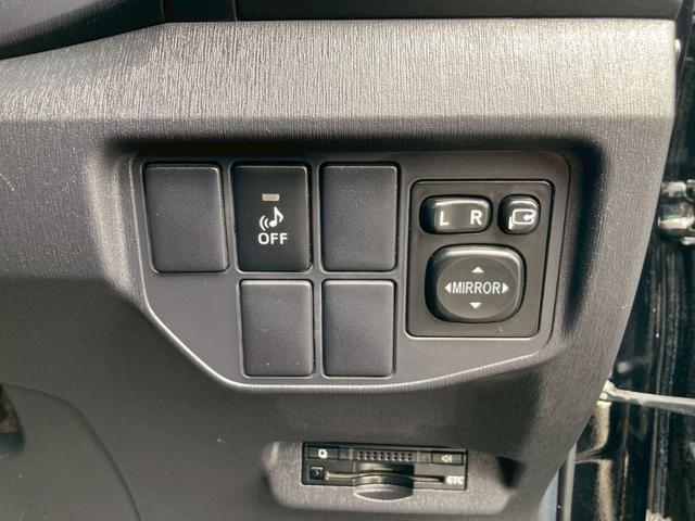 プリウス S 純正ナビ ワンセグTV Bluetooth ETC バックカメラ プッシュスタート スペアキー有 純正15インチアルミ オートライト(29枚目)