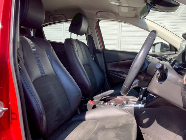 デミオ 13Sツーリング Lパッケージ 純正ナビ CD DVD Bluetooth ETC バックカメラ クルコン 純正15インチアルミ スマートシティブレーキアシスト 車線逸脱防止警報 シートヒーター アイドリングストップ(6枚目)