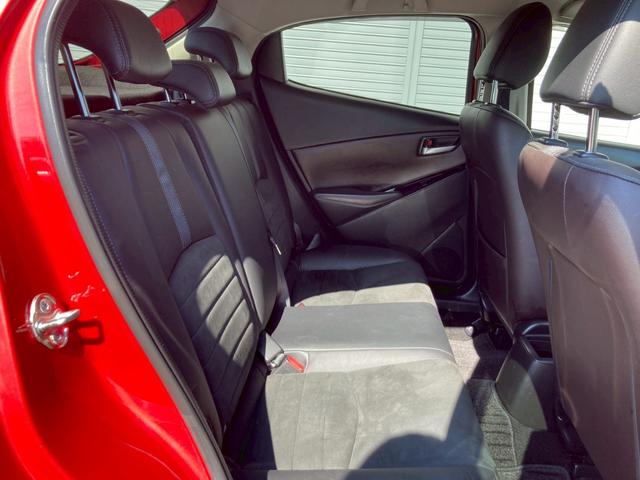 デミオ 13Sツーリング Lパッケージ 純正ナビ CD DVD Bluetooth ETC バックカメラ クルコン 純正15インチアルミ スマートシティブレーキアシスト 車線逸脱防止警報 シートヒーター アイドリングストップ(10枚目)