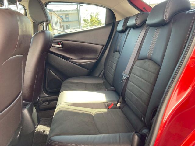 デミオ 13Sツーリング Lパッケージ 純正ナビ CD DVD Bluetooth ETC バックカメラ クルコン 純正15インチアルミ スマートシティブレーキアシスト 車線逸脱防止警報 シートヒーター アイドリングストップ(13枚目)