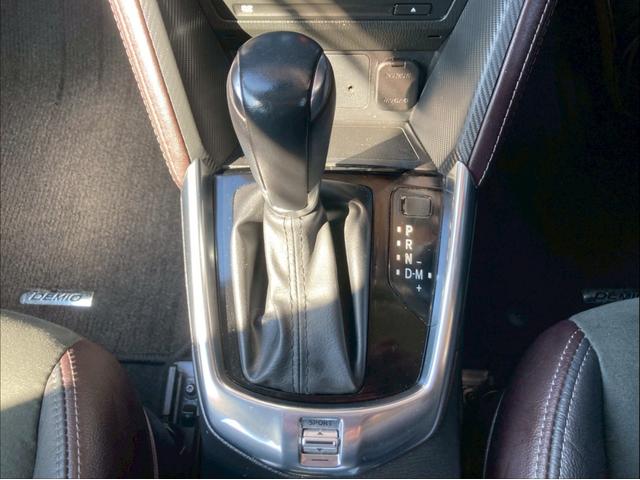 デミオ 13Sツーリング Lパッケージ 純正ナビ CD DVD Bluetooth ETC バックカメラ クルコン 純正15インチアルミ スマートシティブレーキアシスト 車線逸脱防止警報 シートヒーター アイドリングストップ(23枚目)