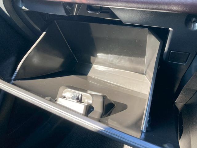 デミオ 13Sツーリング Lパッケージ 純正ナビ CD DVD Bluetooth ETC バックカメラ クルコン 純正15インチアルミ スマートシティブレーキアシスト 車線逸脱防止警報 シートヒーター アイドリングストップ(37枚目)