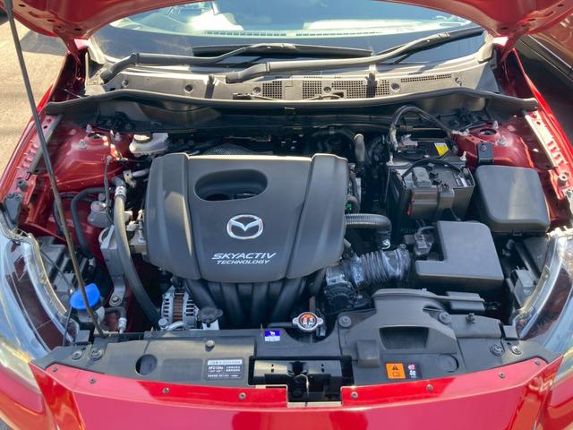 デミオ 13Sツーリング Lパッケージ 純正ナビ CD DVD Bluetooth ETC バックカメラ クルコン 純正15インチアルミ スマートシティブレーキアシスト 車線逸脱防止警報 シートヒーター アイドリングストップ(44枚目)