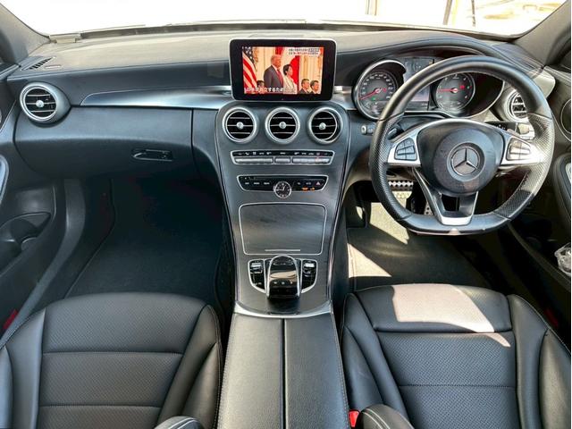 Cクラス C220dアバンギャルド AMGライン プレミアムパッケージ 純正8.4インチワイドナビ Bluetooth パワーシート シートヒーター パワーバックドア HUD アクティブパーキングアシスト スペアキー レーダークルコン(3枚目)