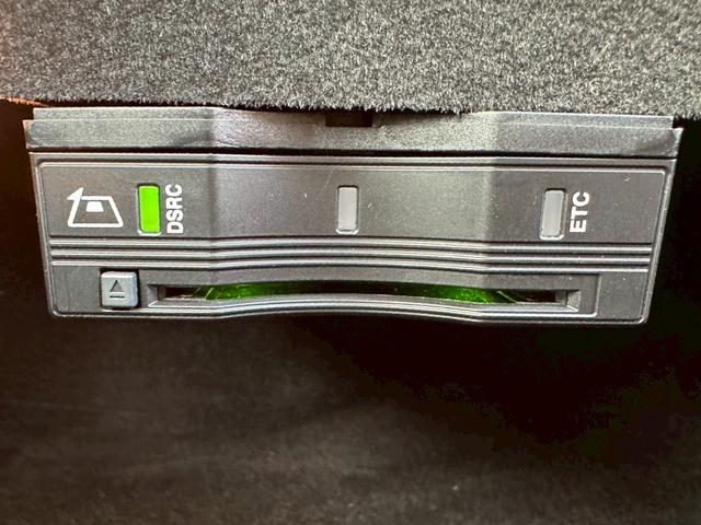 Cクラス C220dアバンギャルド AMGライン プレミアムパッケージ 純正8.4インチワイドナビ Bluetooth パワーシート シートヒーター パワーバックドア HUD アクティブパーキングアシスト スペアキー レーダークルコン(37枚目)