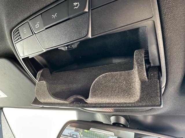 Cクラス C220dアバンギャルド AMGライン プレミアムパッケージ 純正8.4インチワイドナビ Bluetooth パワーシート シートヒーター パワーバックドア HUD アクティブパーキングアシスト スペアキー レーダークルコン(38枚目)