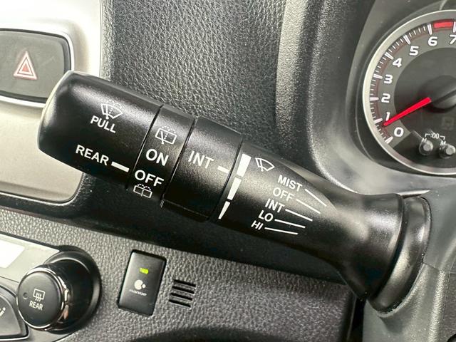 ヴィッツ U 純正ナビ フルセグTV ETC Bluetooth バックカメラ CD DVD セーフティセンス プッシュスタート スペアキー有 前後ドラレコ(14枚目)