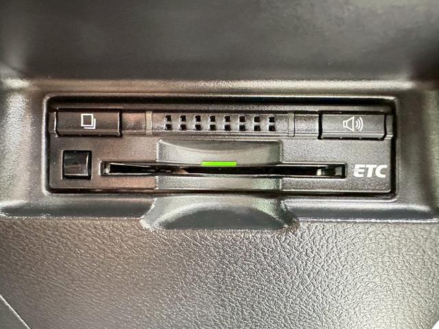 ヴィッツ U 純正ナビ フルセグTV ETC Bluetooth バックカメラ CD DVD セーフティセンス プッシュスタート スペアキー有 前後ドラレコ(20枚目)