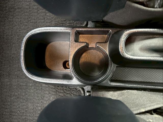 ヴィッツ U 純正ナビ フルセグTV ETC Bluetooth バックカメラ CD DVD セーフティセンス プッシュスタート スペアキー有 前後ドラレコ(28枚目)