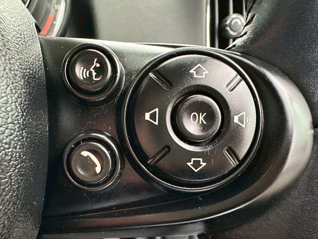 ステアリングスイッチ装備でナビなど簡単に操作が可能♪画面を注視して手を伸ばすことなく操作できるのでラクラク♪詳細はスタッフまでお気軽にお問い合わせください！【買取受付中】【出張査定可】