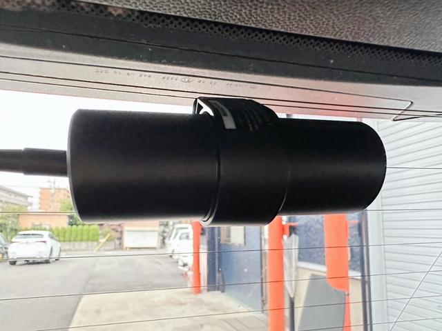 ☆ドライブレコーダー☆後方の画像も録画可能な、嬉しい前後２カメラドライブレコーダーを装備♪安心・快適な運転に必須な万が一の時の備えとして大切な装備です！【ドラレコ付き】【安心装備】