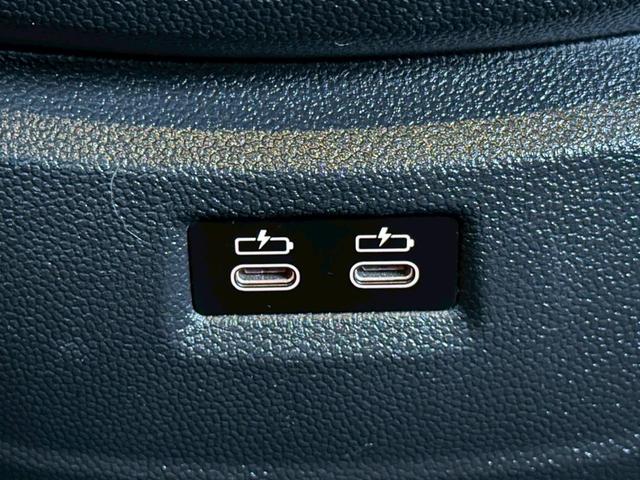 運転席周りには便利な機能がたくさん！同じような装備でも、車種ごとに細かな部分に違いがありますので、詳細は是非スタッフまでお問い合わせください！【中古車販売】【中古車買取】【知識豊富なスタッフ】