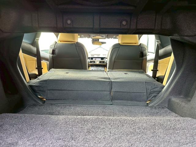 RC RC300h Fスポーツ 純正ナビ フルセグTV CD DVD Bluetooth バックカメラ ETC クルコン パワーシート 本革シート シートヒーター 純正19インチアルミ 衝突軽減ブレーキ ベンチレーション(12枚目)