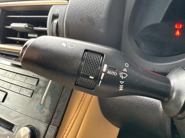 RC RC300h Fスポーツ 純正ナビ フルセグTV CD DVD Bluetooth バックカメラ ETC クルコン パワーシート 本革シート シートヒーター 純正19インチアルミ 衝突軽減ブレーキ ベンチレーション(24枚目)