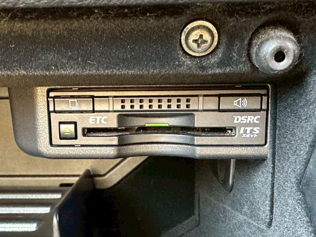 RC RC300h Fスポーツ 純正ナビ フルセグTV CD DVD Bluetooth バックカメラ ETC クルコン パワーシート 本革シート シートヒーター 純正19インチアルミ 衝突軽減ブレーキ ベンチレーション(36枚目)