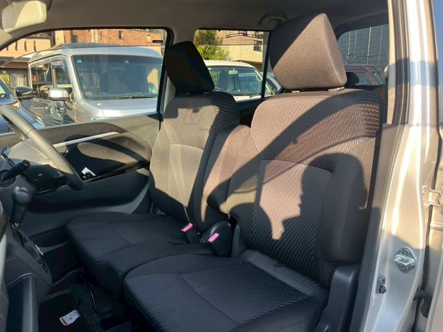 ワゴンRスティングレー ナビ フルセグTV CD DVD Bluetooth バックカメラ オートライト ベンチシート アイドリングストップ 純正14インチアルミ プッシュスタート(7枚目)