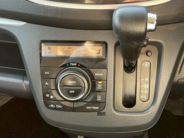 ワゴンRスティングレー ナビ フルセグTV CD DVD Bluetooth バックカメラ オートライト ベンチシート アイドリングストップ 純正14インチアルミ プッシュスタート(18枚目)