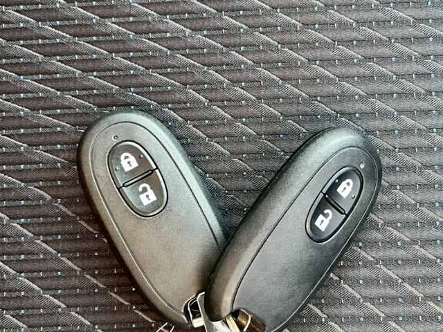 ワゴンRスティングレー ナビ フルセグTV CD DVD Bluetooth バックカメラ オートライト ベンチシート アイドリングストップ 純正14インチアルミ プッシュスタート(25枚目)