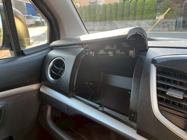 ワゴンRスティングレー ナビ フルセグTV CD DVD Bluetooth バックカメラ オートライト ベンチシート アイドリングストップ 純正14インチアルミ プッシュスタート(28枚目)