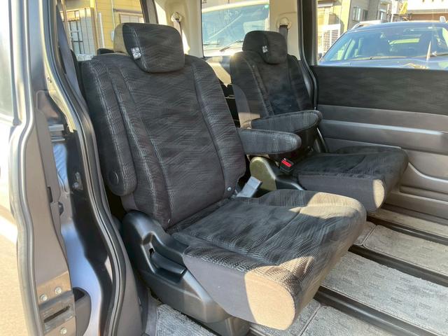 ステップワゴン Ｇ　コンフォートセレクション　純正９インチナビ　フルセグＴＶ　ＣＤ　ＤＶＤ　Ｂｌｕｅｔｏｏｔｈ　ＥＴＣ　バックカメラ　クルコン　両側電動スライドドア　スペアキー有（8枚目）