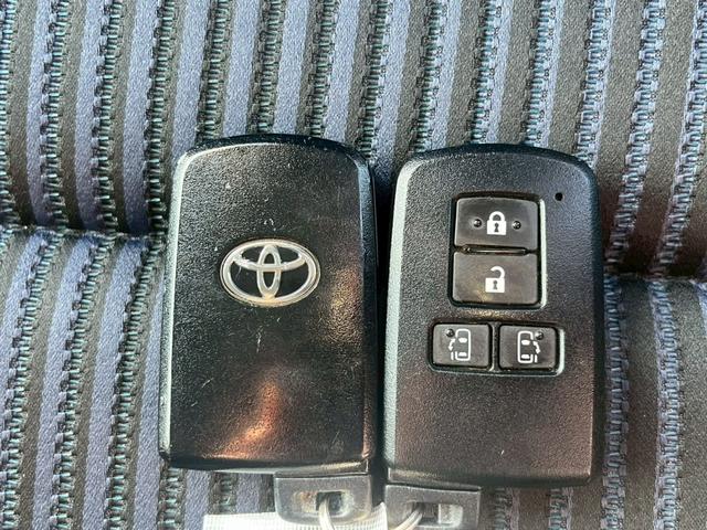 ヴォクシー ZS 煌 純正ナビ フルセグTV 11インチフリップダウンモニター CD DVD Bluetooth バックカメラ ETC セーフティセンス 両側電動スライドドア 純正16インチアルミ スペアキー有(36枚目)