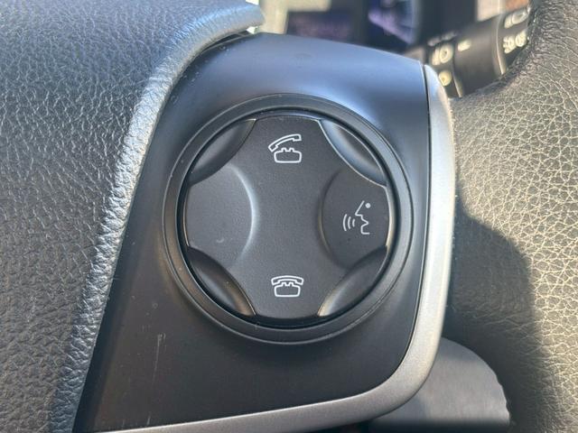 カムリ ハイブリッド　Ｇパッケージ　純正ナビ　フルセグＴＶ　ＣＤ　ＤＶＤ　Ｂｌｕｅｔｏｏｔｈ　バックカメラ　ＥＴＣ　前後ドラレコ　プッシュスタート　純正１７インチアルミ　パワーシート（18枚目）