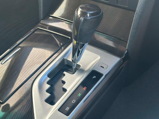 カムリ ハイブリッド　Ｇパッケージ　純正ナビ　フルセグＴＶ　ＣＤ　ＤＶＤ　Ｂｌｕｅｔｏｏｔｈ　バックカメラ　ＥＴＣ　前後ドラレコ　プッシュスタート　純正１７インチアルミ　パワーシート（22枚目）