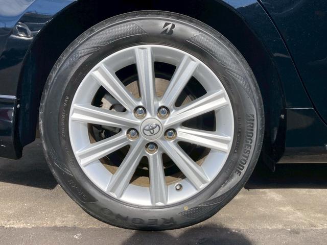 カムリ ハイブリッド　Ｇパッケージ　純正ナビ　フルセグＴＶ　ＣＤ　ＤＶＤ　Ｂｌｕｅｔｏｏｔｈ　バックカメラ　ＥＴＣ　前後ドラレコ　プッシュスタート　純正１７インチアルミ　パワーシート（35枚目）