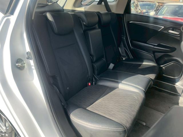 シャトル ハイブリッド 純正ナビ ワンセグTV CD DVD Bluetooth バックカメラ ETC ドラレコ ホンダセンシング 半革シート シートヒーター 純正16インチアルミ LEDライト アイドリングストップ(8枚目)