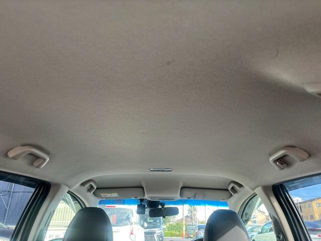 シャトル ハイブリッド 純正ナビ ワンセグTV CD DVD Bluetooth バックカメラ ETC ドラレコ ホンダセンシング 半革シート シートヒーター 純正16インチアルミ LEDライト アイドリングストップ(12枚目)