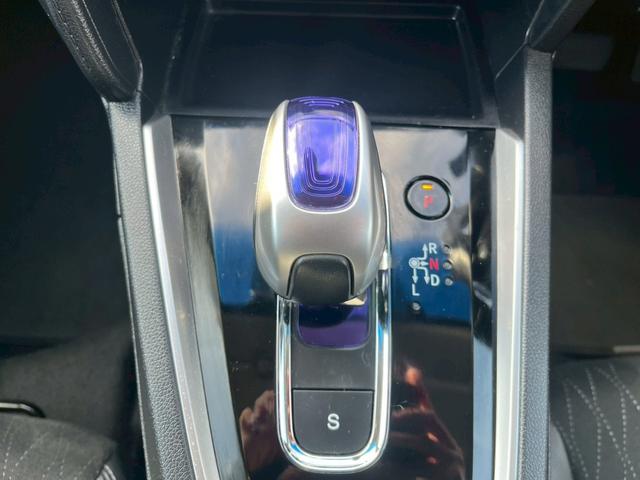 シャトル ハイブリッド 純正ナビ ワンセグTV CD DVD Bluetooth バックカメラ ETC ドラレコ ホンダセンシング 半革シート シートヒーター 純正16インチアルミ LEDライト アイドリングストップ(17枚目)