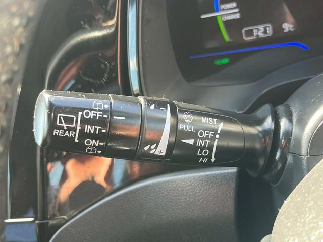 シャトル ハイブリッド 純正ナビ ワンセグTV CD DVD Bluetooth バックカメラ ETC ドラレコ ホンダセンシング 半革シート シートヒーター 純正16インチアルミ LEDライト アイドリングストップ(23枚目)