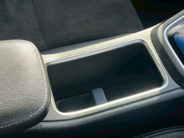 シャトル ハイブリッド 純正ナビ ワンセグTV CD DVD Bluetooth バックカメラ ETC ドラレコ ホンダセンシング 半革シート シートヒーター 純正16インチアルミ LEDライト アイドリングストップ(35枚目)