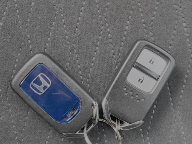シャトル ハイブリッド 純正ナビ ワンセグTV CD DVD Bluetooth バックカメラ ETC ドラレコ ホンダセンシング 半革シート シートヒーター 純正16インチアルミ LEDライト アイドリングストップ(36枚目)
