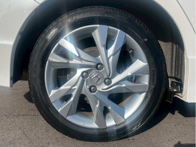 シャトル ハイブリッド 純正ナビ ワンセグTV CD DVD Bluetooth バックカメラ ETC ドラレコ ホンダセンシング 半革シート シートヒーター 純正16インチアルミ LEDライト アイドリングストップ(38枚目)