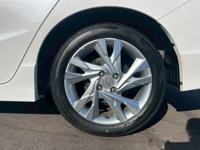 シャトル ハイブリッド 純正ナビ ワンセグTV CD DVD Bluetooth バックカメラ ETC ドラレコ ホンダセンシング 半革シート シートヒーター 純正16インチアルミ LEDライト アイドリングストップ(39枚目)