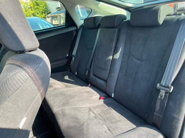 プリウス Ｓ　純正ナビ　バックモニター　フルセグＴＶ　ＥＴＣ　ＣＤ＋ＤＶＤ再生可　Ｂｌｕｅｔｏｏｔｈ　プッシュスタート　ＬＥＤヘッドライト　１５インチアルミホイール（9枚目）