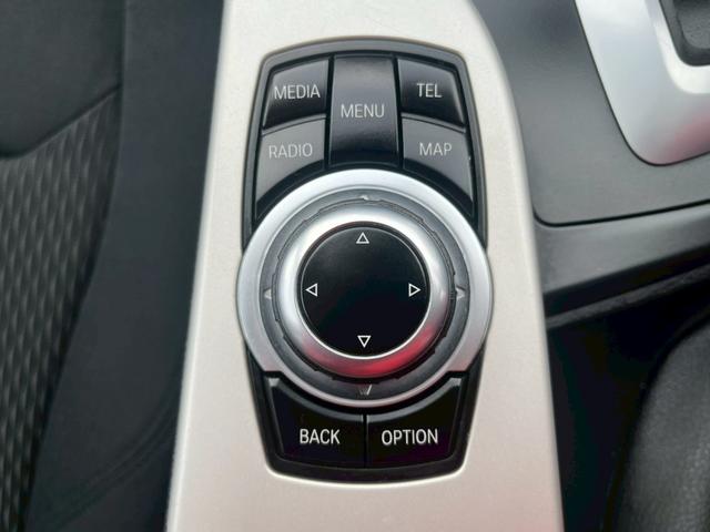 3シリーズ 320dブルーパフォーマンス ツーリング 純正ナビ CD DVD Bluetooth ETC 車線逸脱防止警報 レーンキープアシスト パワーバックゲート バックカメラ クルコン 純正16インチアルミ ターボ 踏み間違い防止機能(26枚目)