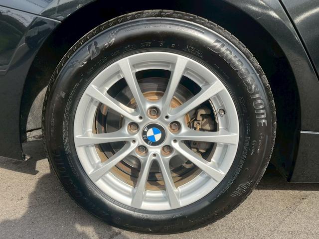 3シリーズ 320dブルーパフォーマンス ツーリング 純正ナビ CD DVD Bluetooth ETC 車線逸脱防止警報 レーンキープアシスト パワーバックゲート バックカメラ クルコン 純正16インチアルミ ターボ 踏み間違い防止機能(43枚目)