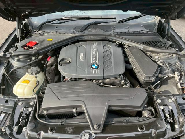 3シリーズ 320dブルーパフォーマンス ツーリング 純正ナビ CD DVD Bluetooth ETC 車線逸脱防止警報 レーンキープアシスト パワーバックゲート バックカメラ クルコン 純正16インチアルミ ターボ 踏み間違い防止機能(44枚目)